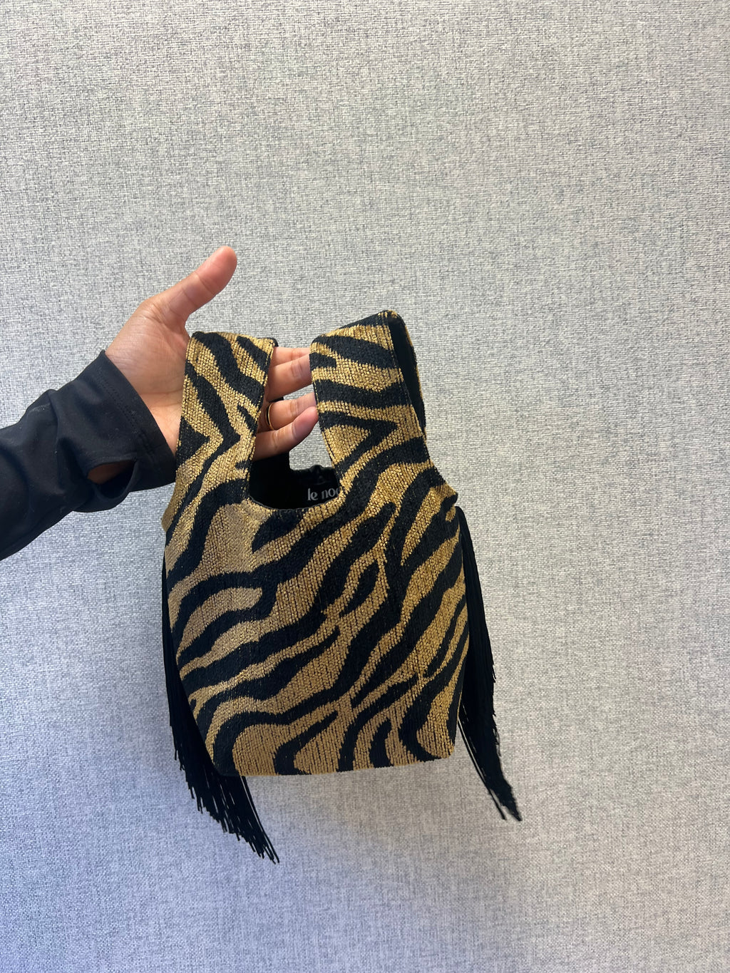 Le Sac Mini - Classic Tigre with Black Chainette Fringe