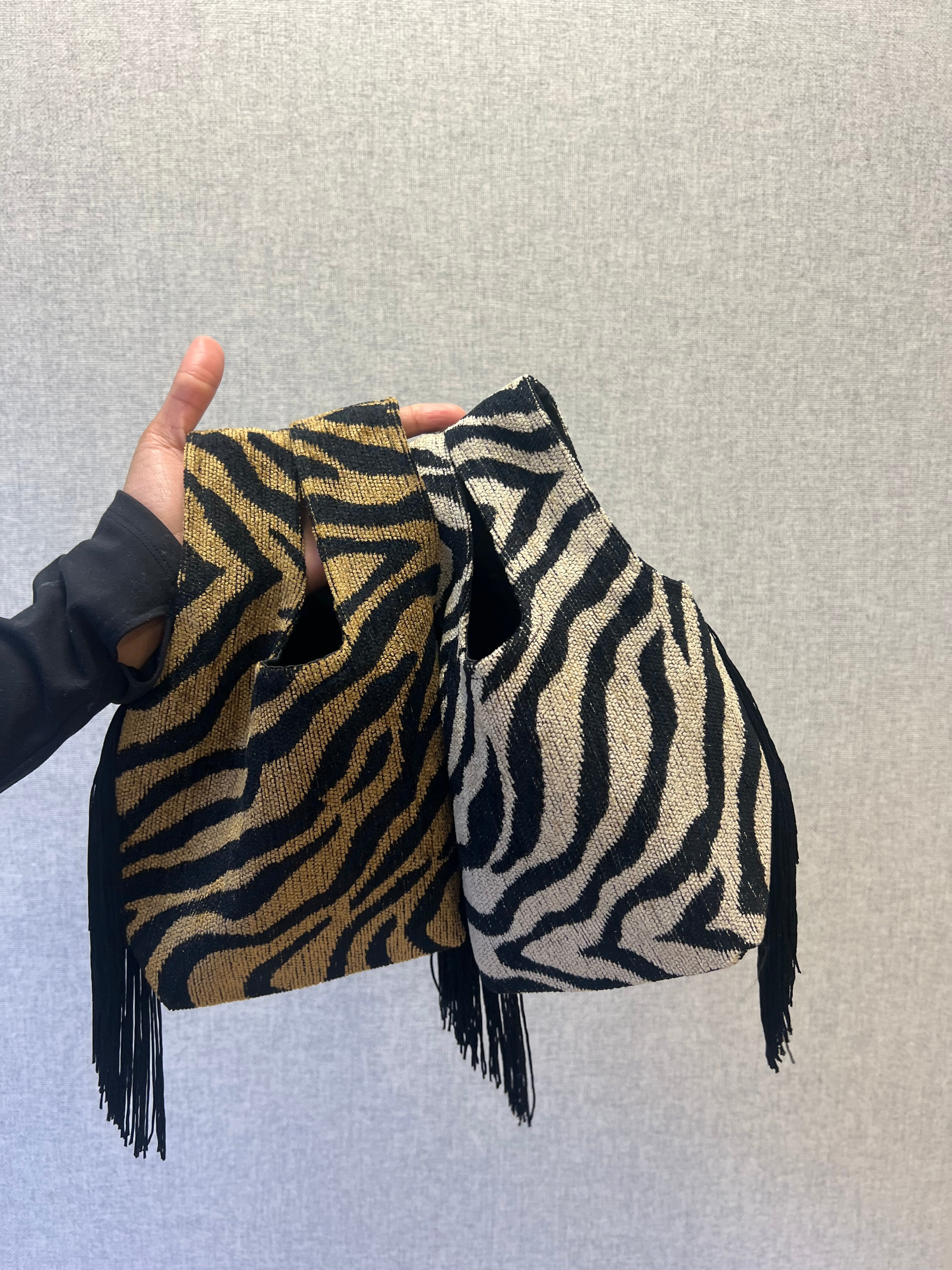Le Sac Mini - Zebra with Black Chainette Fringe