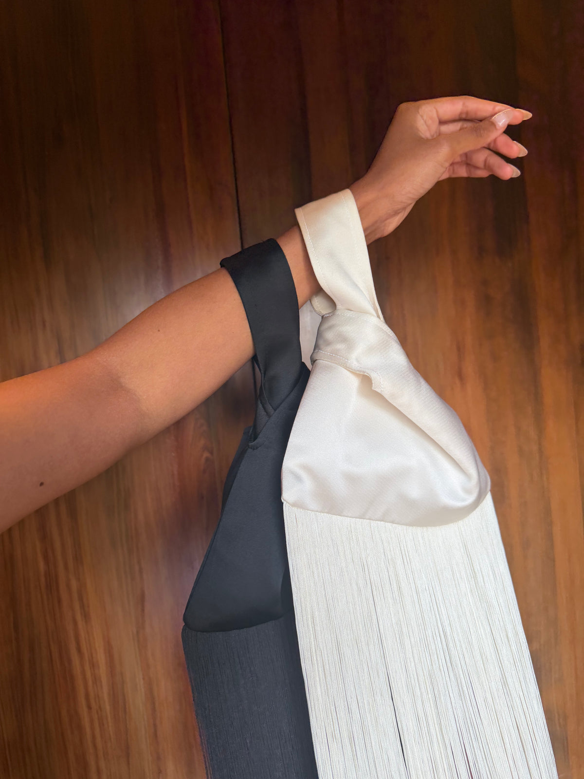 Le Knot Mini - Ivory Satin 18”