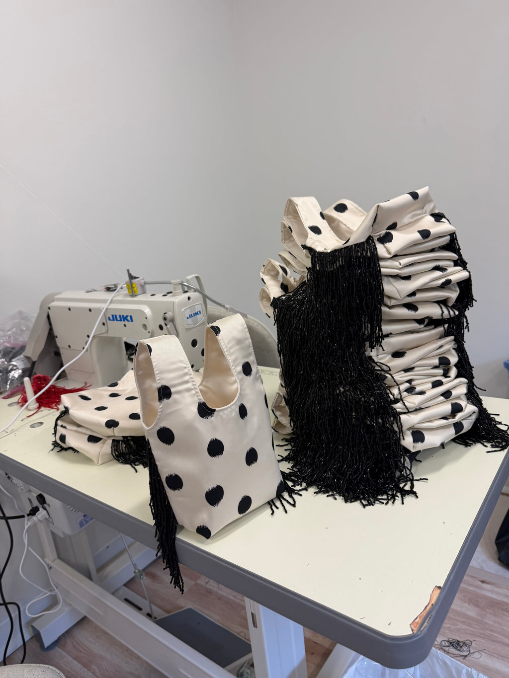 Le Sac Mini - B/W Polka Dot